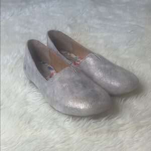 Born Women's Silver Slip-On Flats